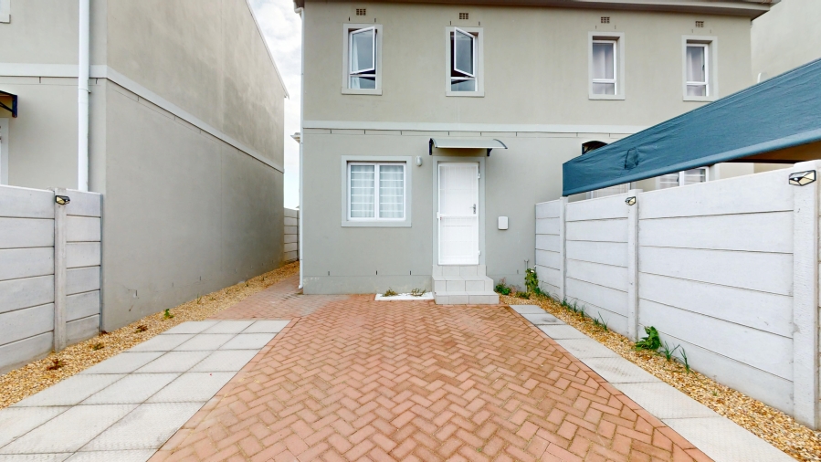 2 Bedroom Property for Sale in Rivergate Western Cape